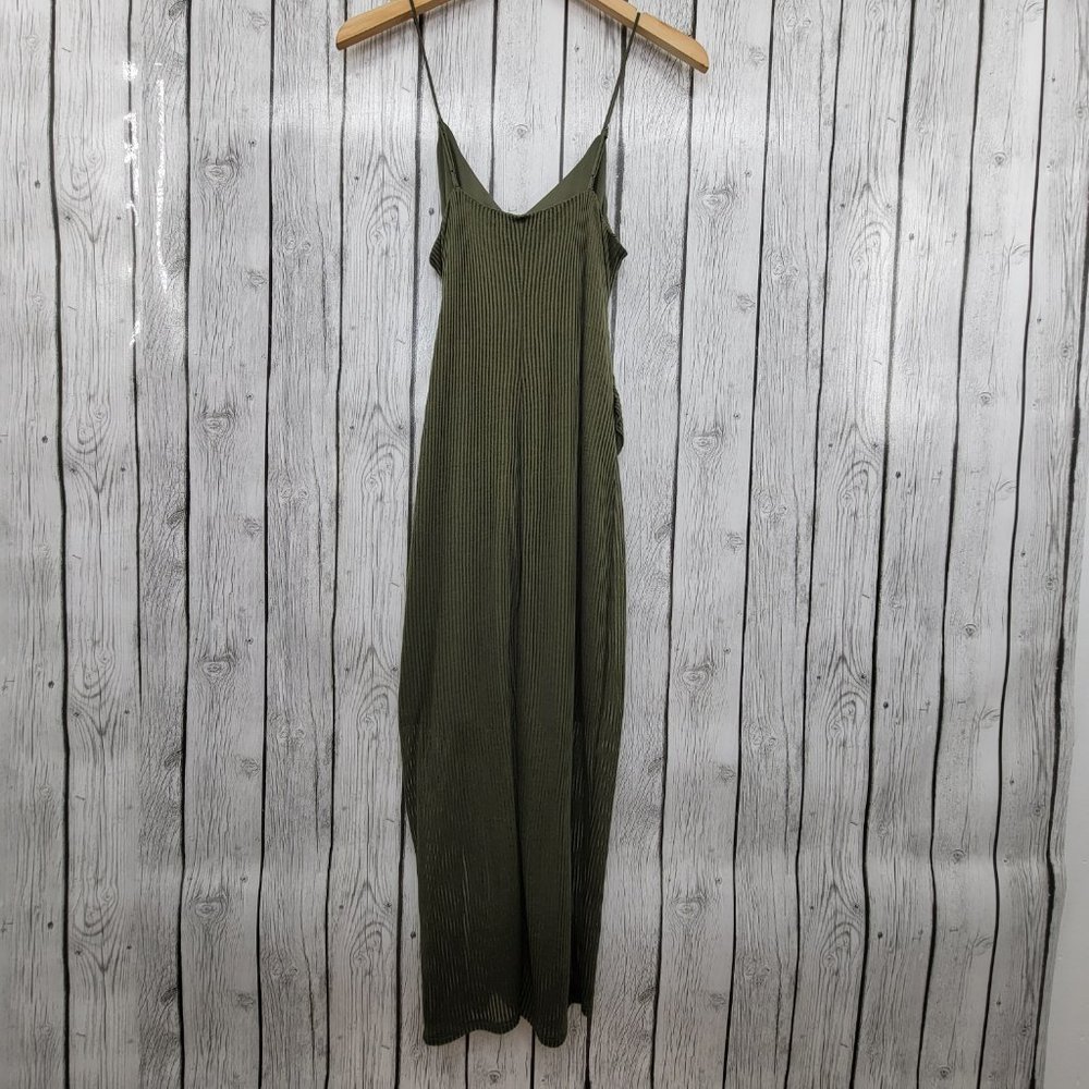 Express Dress - Picture 3 of 8